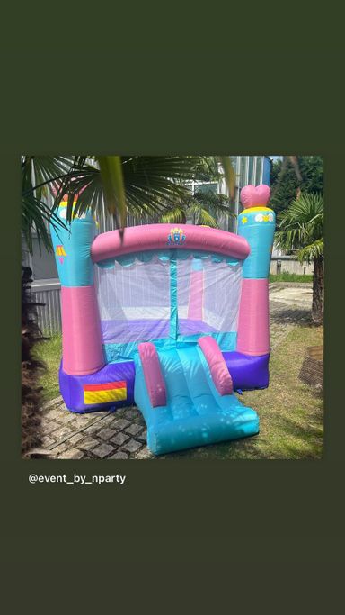 Chateau PRINCESSE format M (sans toboggan) 
